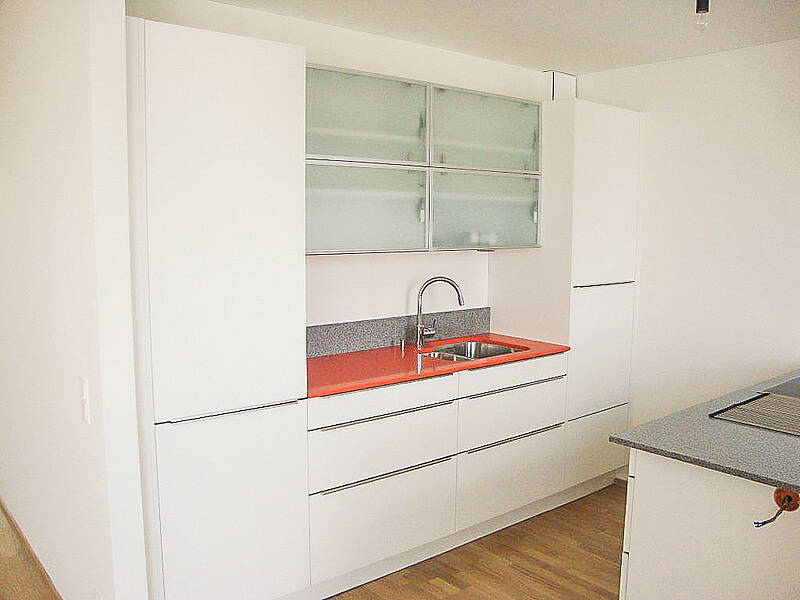 Auch in kleinem Raum, lässt sich eine Küche perfekt integrieren.