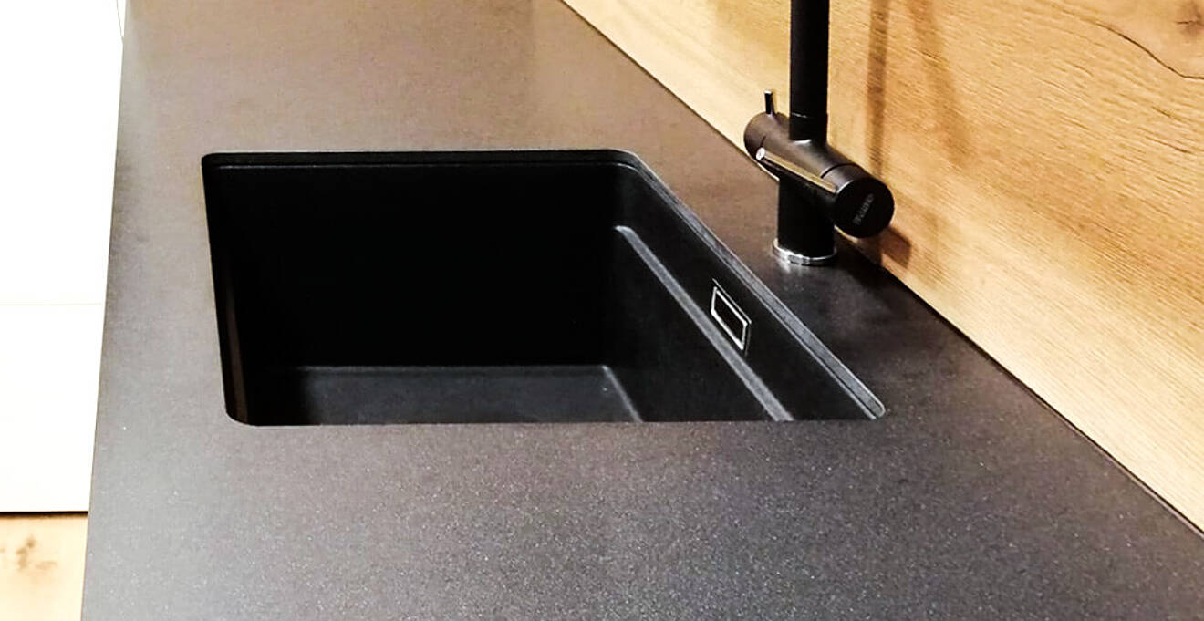 alpinova-strasser-arbeitsplatte-einbau-spuele