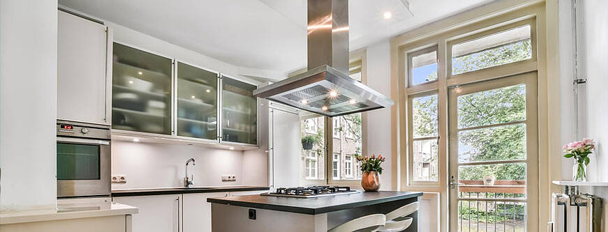 Dunstabzug Küche Beispiel Inselhaube