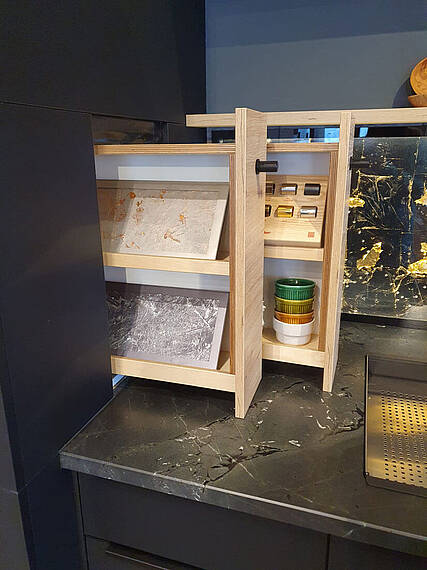 geoeffnete-seitenauszuege-2.0