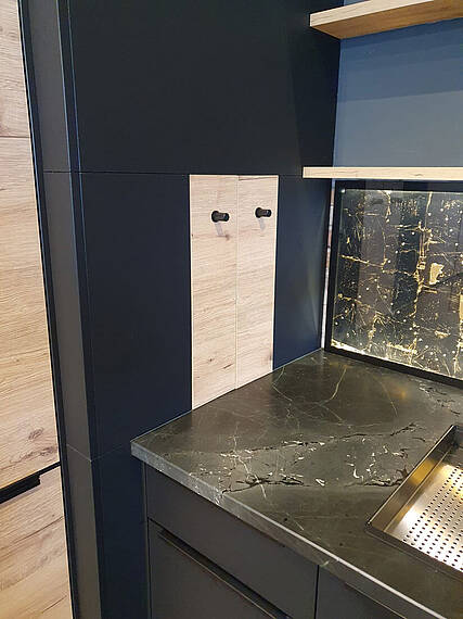 geschlossene-seitenauszuege