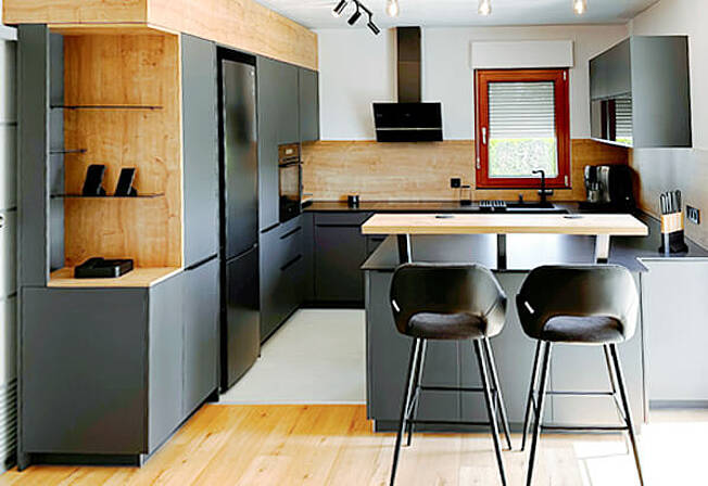 Massivholzküche kombiniert zum Kostensparen Massivholzküche kombiniert zum Kostensparen