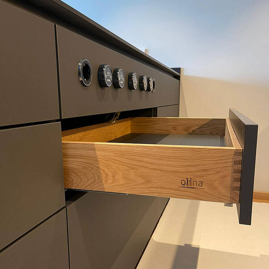 serv-on-schublade-meran